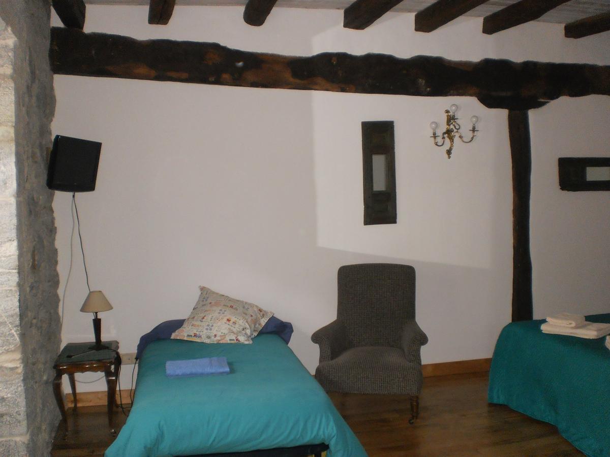Larraenea Bed And Breakfast Lesaka Bagian luar foto